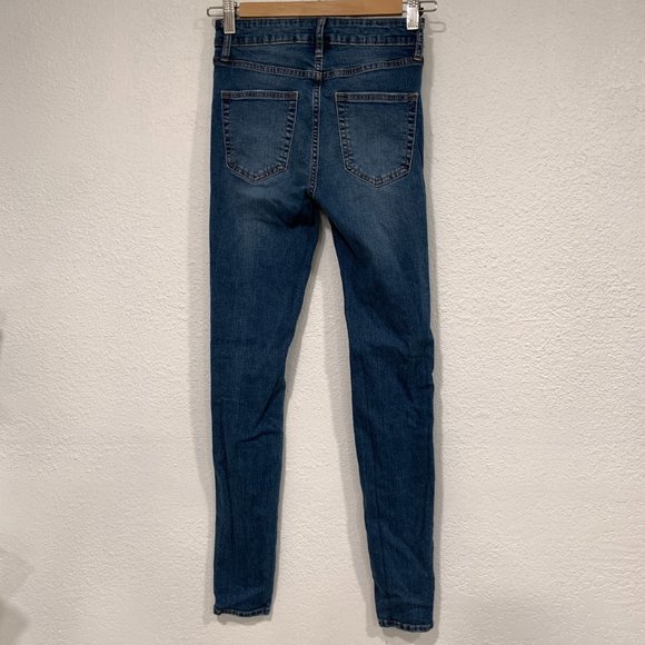 Wild Fable Highest Rise Skinny Jeans Blue Stretch Distressed Holes 24x27.5 Sz 00 - Picture 2 of 12